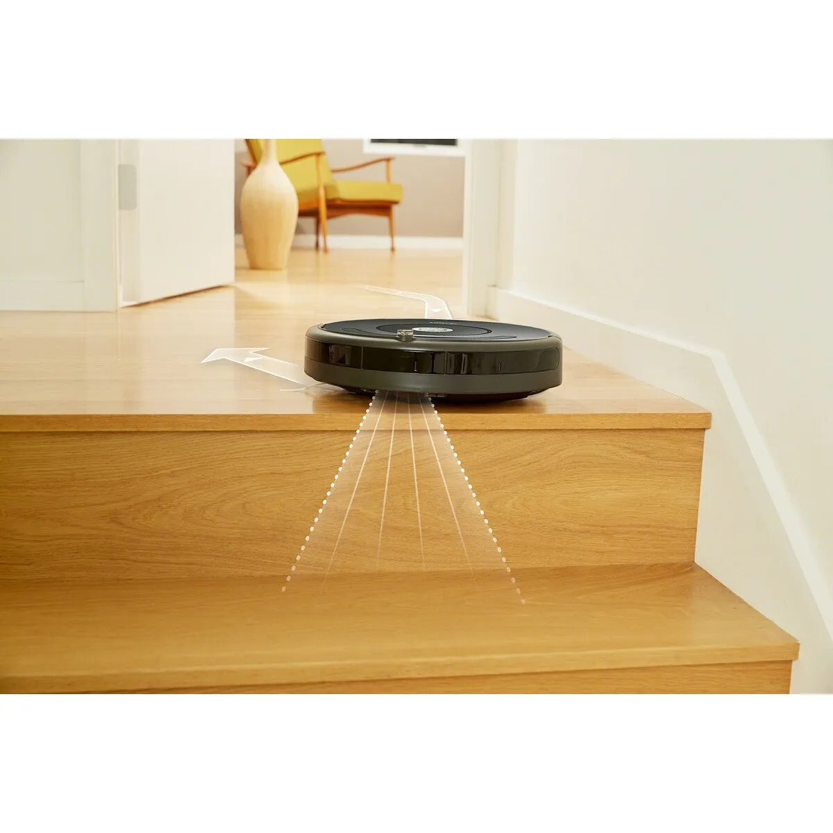 iRobot Roomba 606 Robot Vacuum 3-Stage Cleaning System
